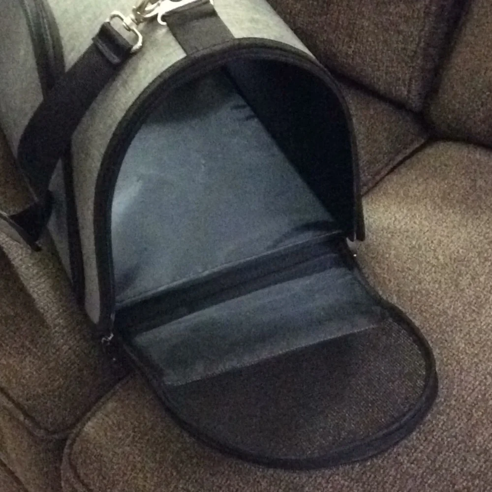 FINAL SALE PRICE Like New Small Pet Carrier